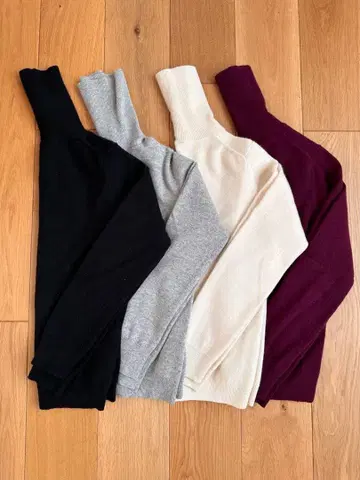 [ UNIQLO ] 터틀넥 캐시미어 스웨터 니트 4개 세트