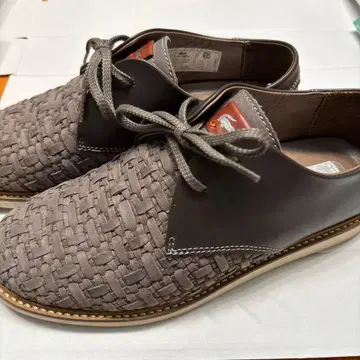 LACOSTE 뜨개질 디자인 스니커즈 40