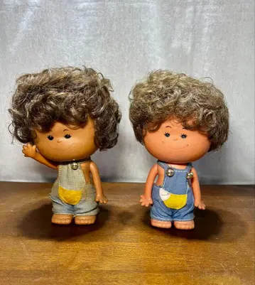 소프트 비닐 쇼와 레트로 인형 2체