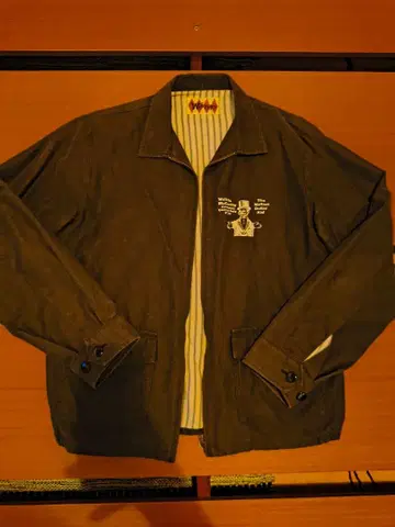 올리브색 자켓 THE WEIRDO OH