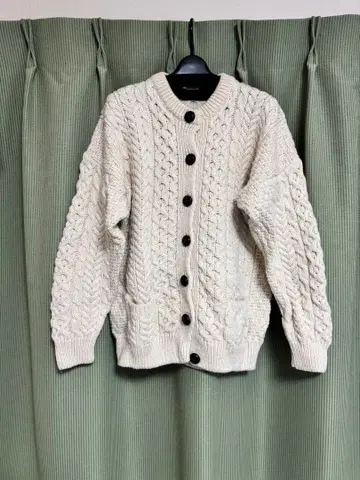 아이보리 케이블 니트 가디건