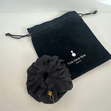 미사용 새상품 코렛마루프 새틴 블랙 스크런치 골드 참 포함