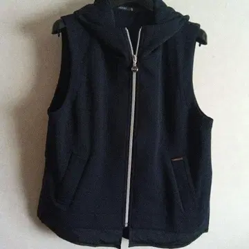 네이비 후드 부착 베스트