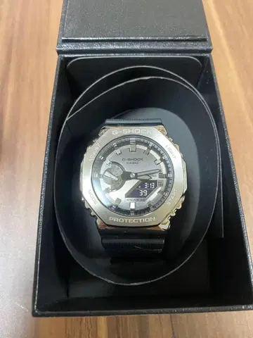 G-SHOCK 실버 블랙