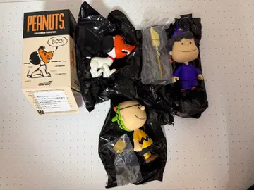 PEANUTS SUPER7 리액션 피규어 할로윈 3종