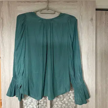 르쿨르블랑 긴팔 블라우스