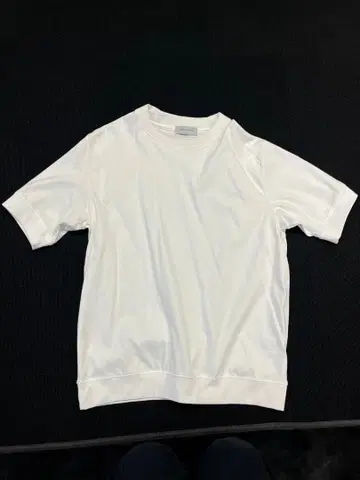 URBAN SQUARE 화이트 T셔츠 L 사이즈