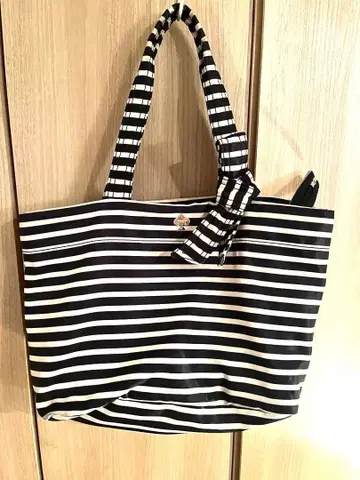 케이트 스페이드 보더 보냉백 블랙 화이트 2WAY