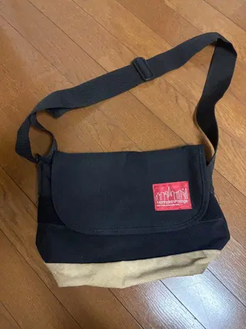 맨해튼 포티지 메신저 백