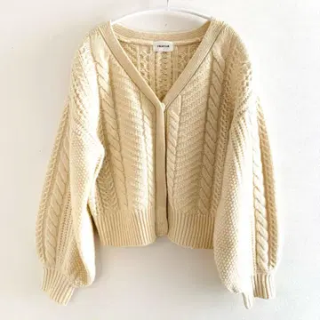 프레이 아이디 크림 케이블 니트 가디건