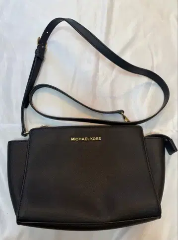 MICHAEL KORS 블랙 숄더백