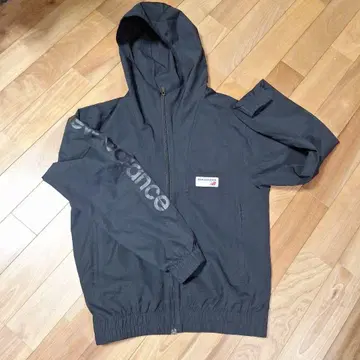 NEW BALANCE 뉴발란스 바람막이 메쉬 안감 M