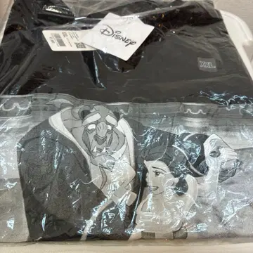 유니클로 Disney 미녀와 야수 T셔츠 XXL