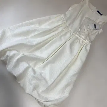 엠즈 그레이시 자카드 소재 벌룬 드레스 40