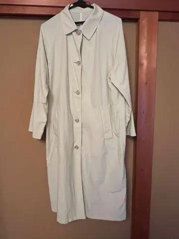 라이트 그린 스프링 코트