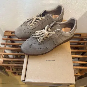 Hender Scheme 스니커즈