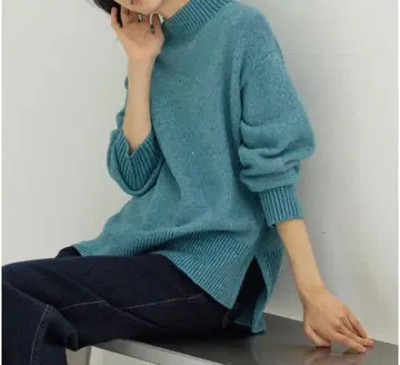 새상품 라메 스팽글 하이넥 니트 40 (40) 현행 모델 4980엔