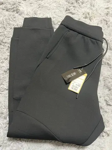 티고라 TIGORA 테크 맨투맨 조거 팬츠 택 포함 미사용 새상품