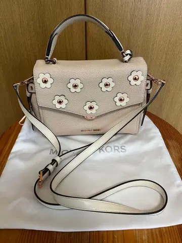 MICHAEL KORS 꽃 모티브 숄더백