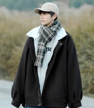 오버 사이즈 보아 옷깃 자켓 neos