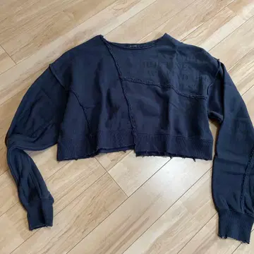 지나시스 리메이크 절개 숏 기장 맨투맨