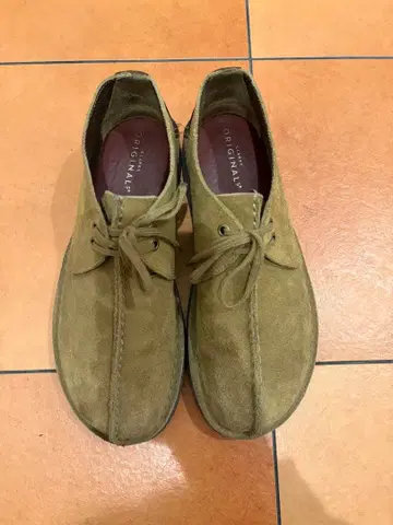 클락스 오리지널 데저트 트렉