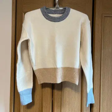 캐시미어 아이보리 베이지 라이트 블루 니트 스웨터