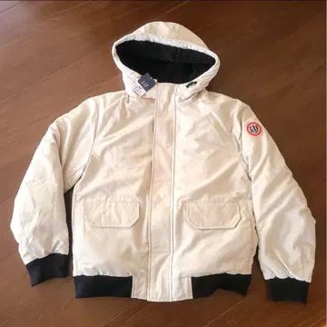 GAP 화이트 다운 자켓
