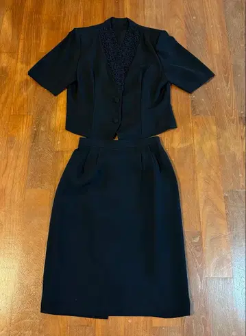 블랙 정장 세트 반팔 자켓과 스커트 11호 상복