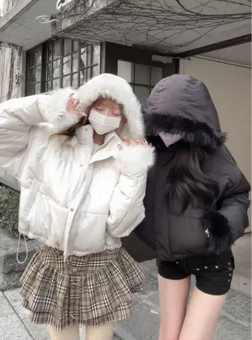 미사용 새상품 멀티Way 후드 부착 퍼 다운 자켓 [kd81] 아이보리