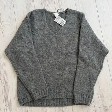 그레이 V넥 긴팔 스웨터