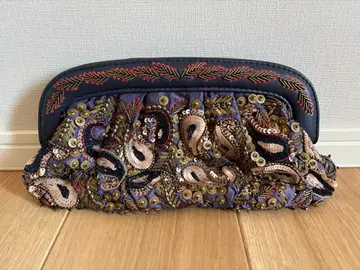 새상품급 Grace continental 자수 비즈 클러치백