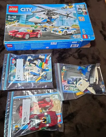 레고 시티 60138, 개봉품