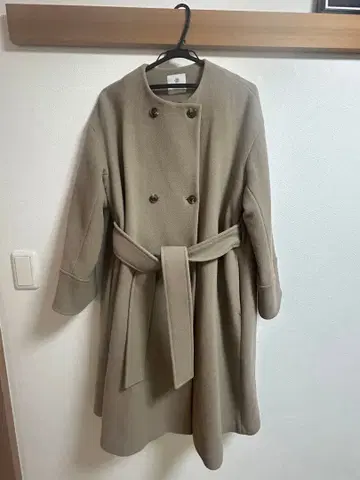 베이지 더블 브레스트 롱 코트 사이즈 38