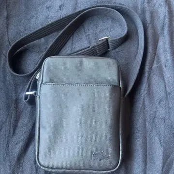 Lacoste 블랙 숄더백