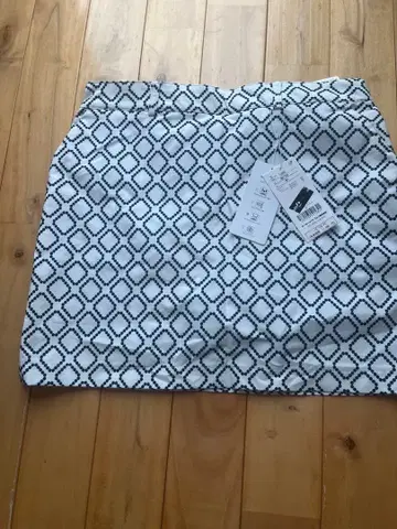 [ 미사용 새상품 ] 테일러메이드 스커트