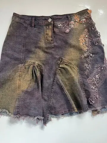 자수 플레어 데님 스커트 런던