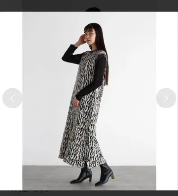 새상품 이번 시즌 라디에이트 뉴앙스 니트 자카드 원피스