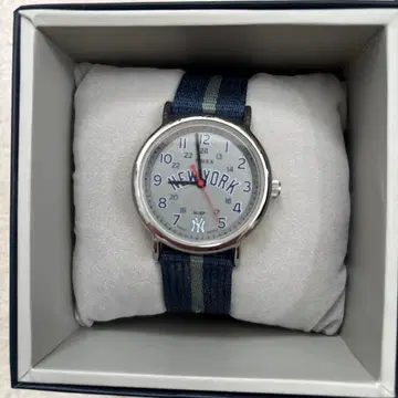 새상품급 TIMEX New York Yankees 손목시계