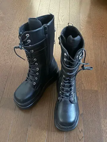 레이스업 미들 부츠