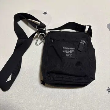 마리메꼬 블랙 숄더백