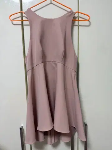 밀리 슬리브리스 핑크 플레어 상의