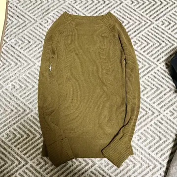 슬로브 이에나 리브 니트 새상품급