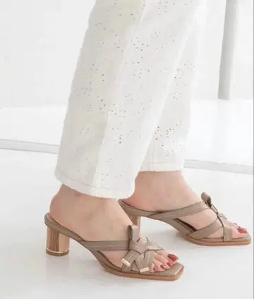 RANDA (란다) 비대칭 리본 뮬