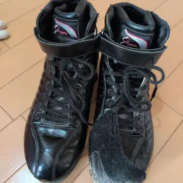 슬러거 블랙 하이컷 스파이크 28cm