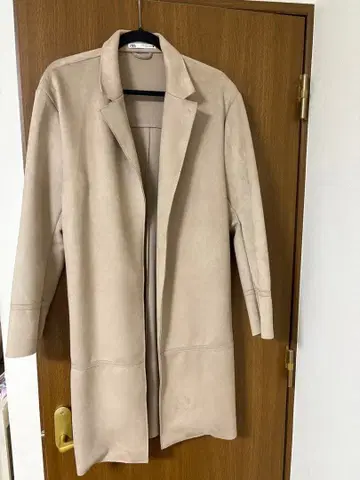 ZARA 베이지 체스터 코트 EU M