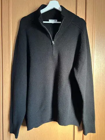 유니클로 x JW 앤더슨 수플레얀 하프 지퍼 스웨터 XL