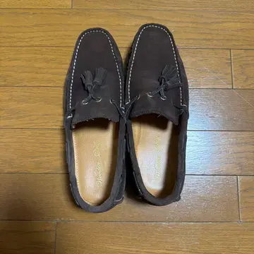 다크 브라운 스웨이드 태슬 로퍼