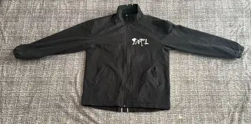 블랙 집업 자켓 일본어 디자인