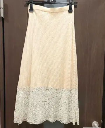 [미사용 새상품] 리브 레이스 니트 스커트